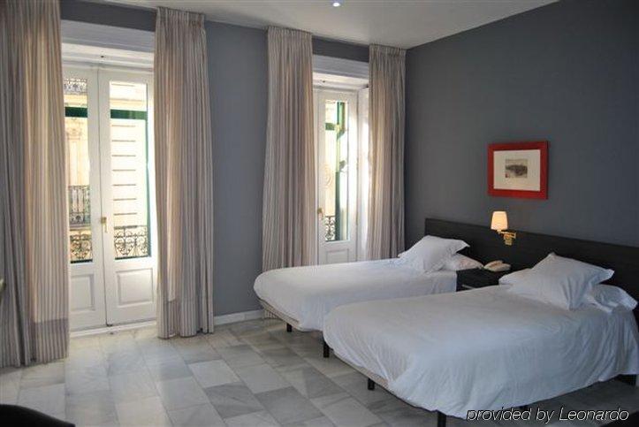 11Th Principe By Splendom Suites Madrid Room photo
